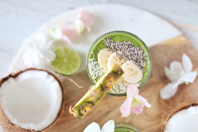 Tropical Zinger Green Smoothie | #dairyfree #glutenfree #refinedsugarfree // JustineCelina.com