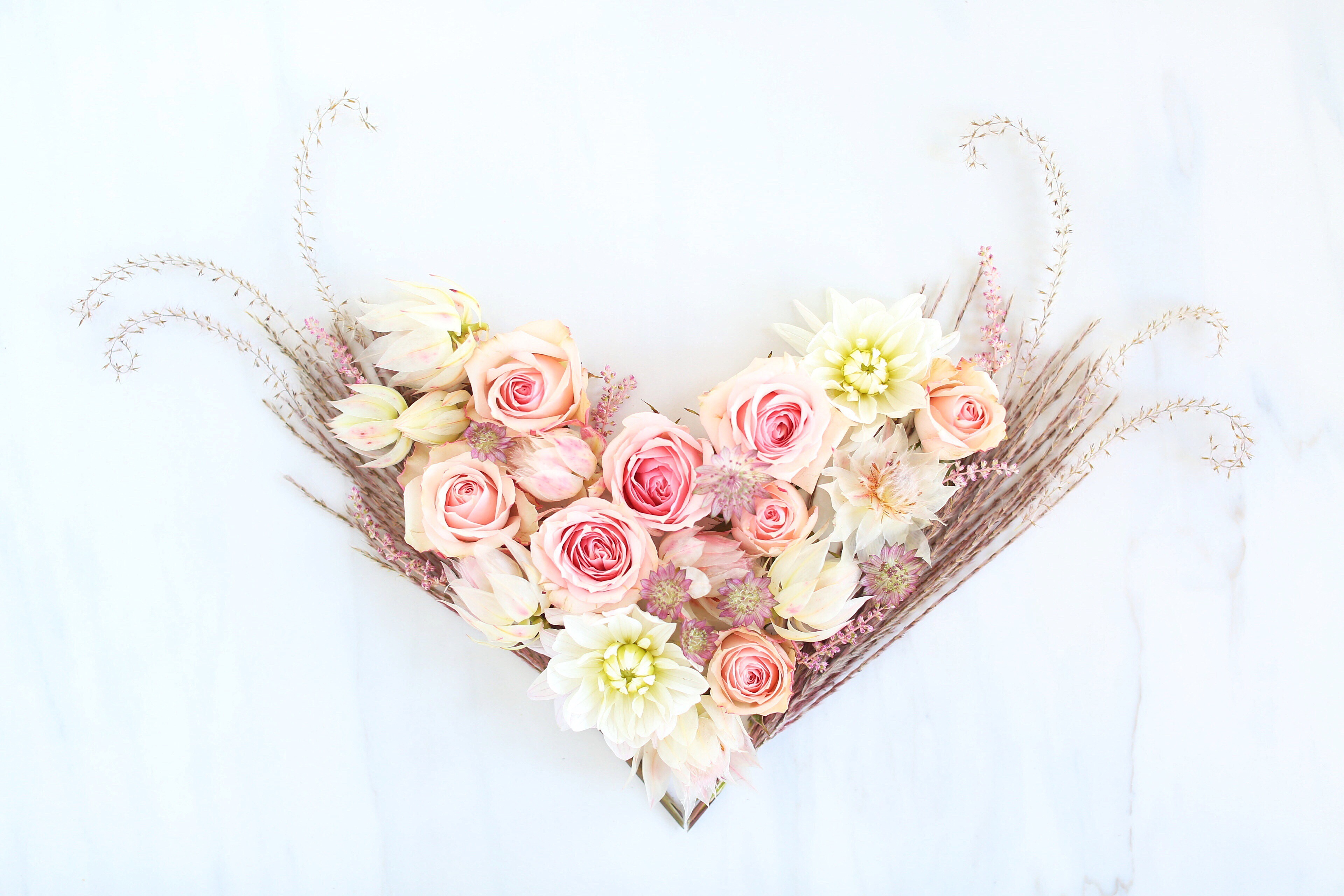DIGITAL BLOOMS FEBRUARY 2018 | Free Blush Heart Floral Desktop Wallpapers for Valentine’s Day | Design 1 // JustineCelina.com x Rebecca Dawn Design