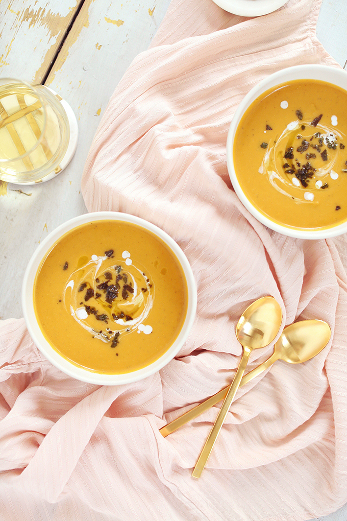 Truffled Butternut Squash Soup with Crispy Sage | Sofritto Calgary White Truffle Oil | #vegan #glutenfree #dairyfree // JustineCelina.com