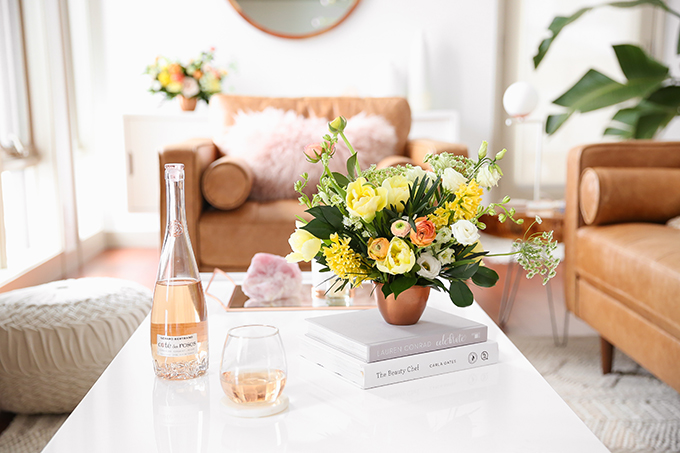 How To Unite A Room With Flowers, Flowers For Living Room
