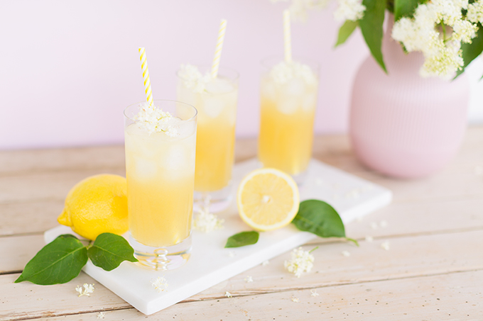 Japanese Lilac Gin Lemonade + Eau Claire Distillery Parlour Gin Giveaway! | The Best Spiked Lemonade Recipe | #RefinedSugarFree #Lemonade // JustineCelina.com