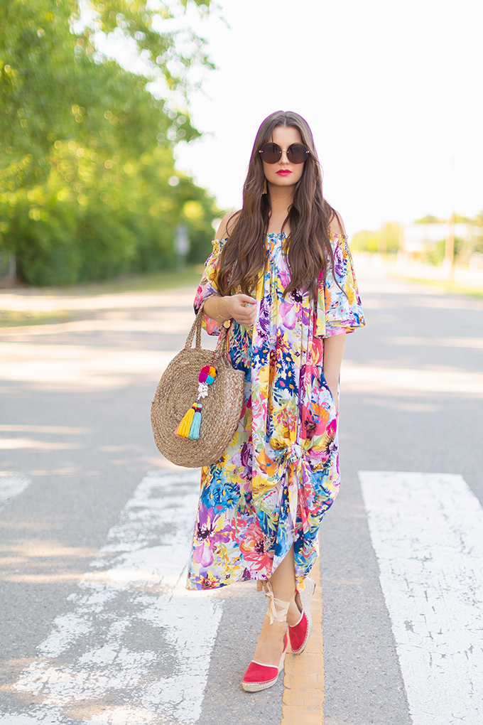 Summer 2018 Trend Guide | Flower Power | Summer 2018 Trends | How to Style Flowy Floral Dresses, Espadrilles and Circular Bags for Summer // JustineCelina.com