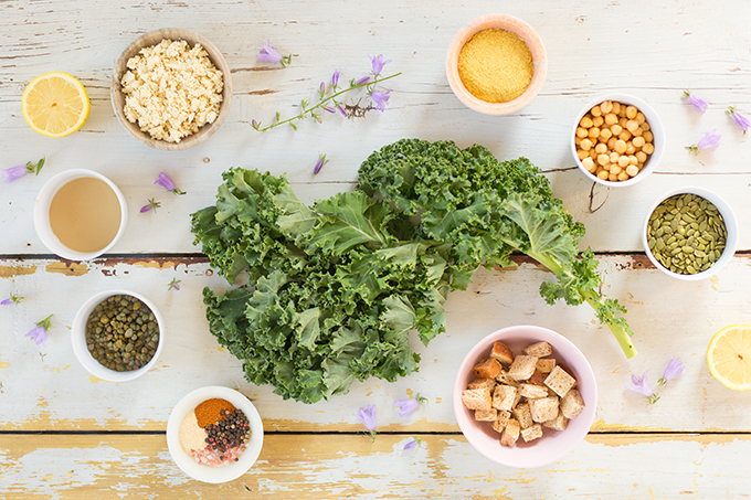 #Vegan Kale Caesar Salad with #GlutenFree Croutons | The Best Vegan Kale Ceasar Salad Recipe | Healthy, #PlantBased Summer Recipes | #MeatlessMonday // JustineCelina.com