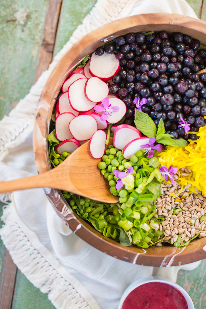 Summer Bounty Salad with Saskatoon Cider Vinaigrette | #Vegan #GlutenFree #FarmtoTable Summer Salad Recipes using locally grown Alberta produce | Calgary Food & Lifestyle Blogger // JustineCelina.com 