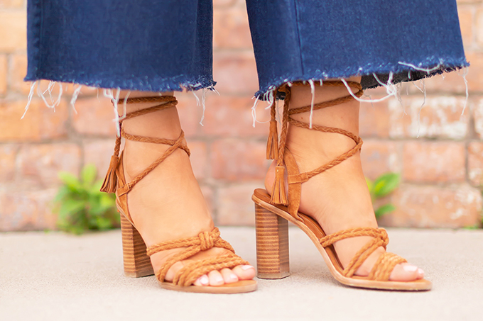 Transitional Shoe Guide | Summer to Autumn 2018 // The Best Shoes to Transition from Summer into Fall | Top Shoe Trends 2018 | Joie Banji Sandals in Whiskey Suede | Marshalls Canada // JustineCelina.com