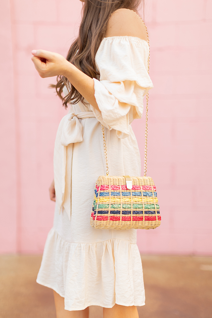 The Accessory Edit | Natural Material Bags | Colourful Rainbow Vintage Straw Bag with Metallic Strap | How to Style Vintage Straw Bags | The Best Straw Bags 2018 // JustineCelina.com