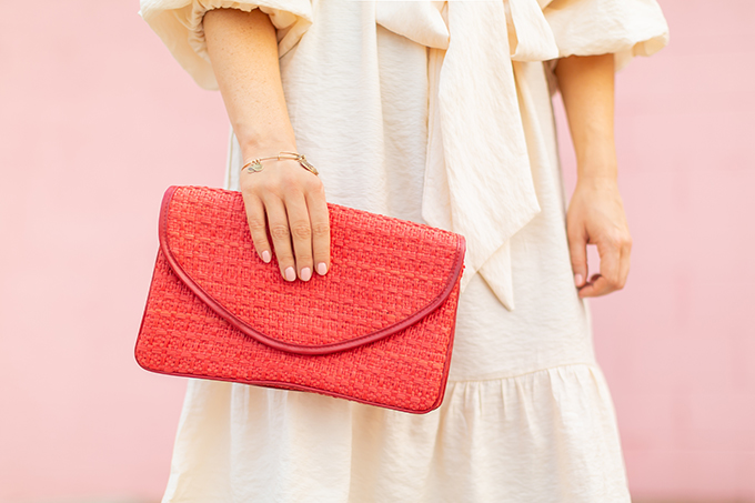 The Accessory Edit | Natural Material Bags | Vintage Red Italian Straw Clutch | How to Style Vintage Straw Bags | The Best Straw Bags 2018 // JustineCelina.com