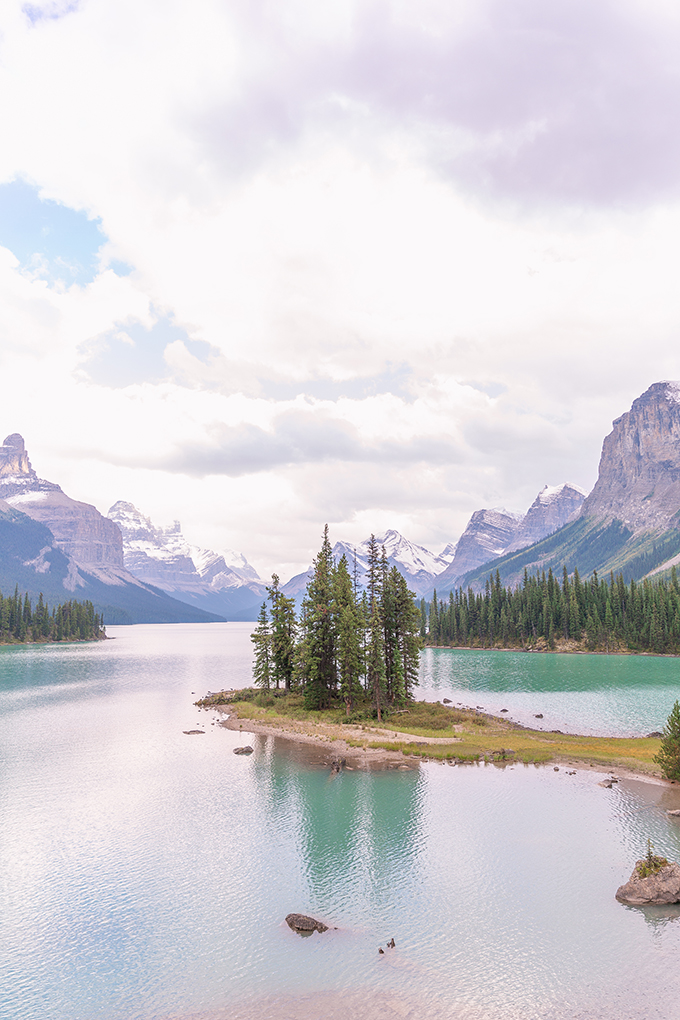 Spirit Island, Maligne Lake, Jasper National Park | September 2018 Long Weekend | Calgary Lifestyle and Travel Blogger // JustineCelina.com