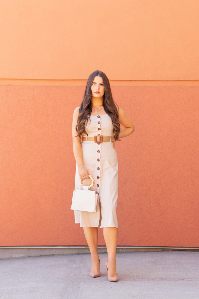 LATE SUMMER 2019 LOOKBOOK | Power Dressing: How to Style a Button-Down Linen Dress for the Office | How to Style Linen Dresses into Fall | The Best Power Dresses for Work | Summer/Fall 2019 Professional Outfit Ideas | Brunette woman wearing a tan button-down linen dress, tortoise framed cat eye sunglasses, a woven tortoise buckle belt, and cream a wooden-handle bracelet bag with nude d’orsay pumps | Top Summer to Fall 2019 Transitional Trends | Calgary Fashion Blogger // JustineCelina.com