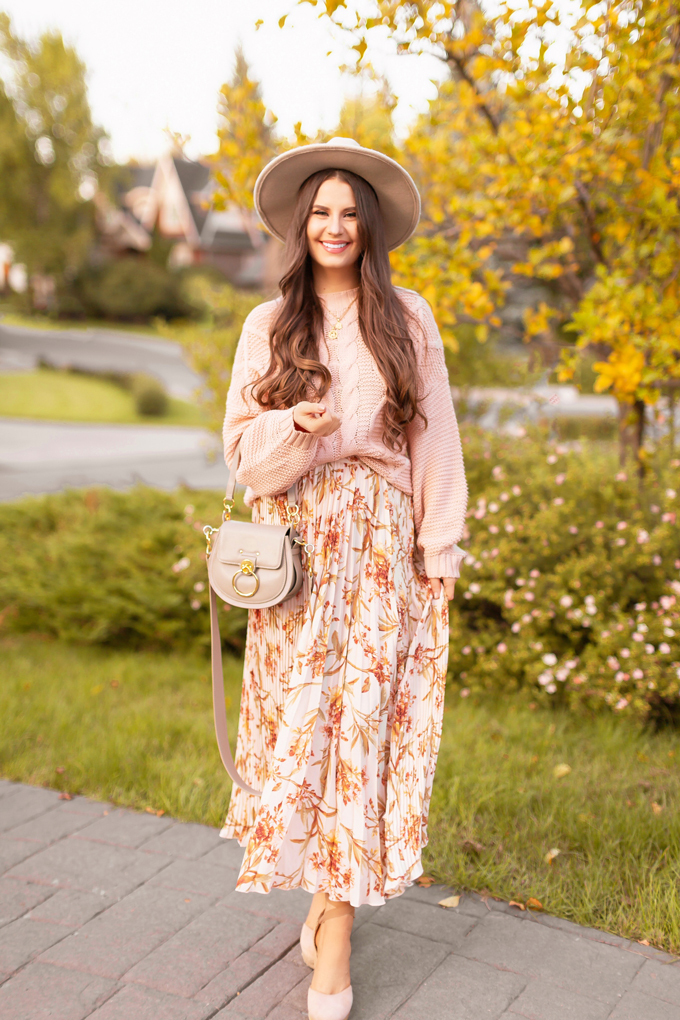 Summer to Fall 2019 Transitional Lookbook: Blushing Boho | Top Summer to Fall 2019 Transitional Trends | Top Autumn 2019 Trends and How to Wear Them | The Best Pleated Skirts and Sweaters for Fall | | Brunette woman wearing an H&M Floral Pleated Skirt, Misguided Blush Sweater, Aldo Brown Muschett Espadrilles, A Grey Chloe Tess Dupe by Artisan Anything, Round Brown Sunglasses and Taupe Felt Flat Brimmed Hat | Top Calgary Fashion & Creative Lifestyle Blogger // JustineCelina.com