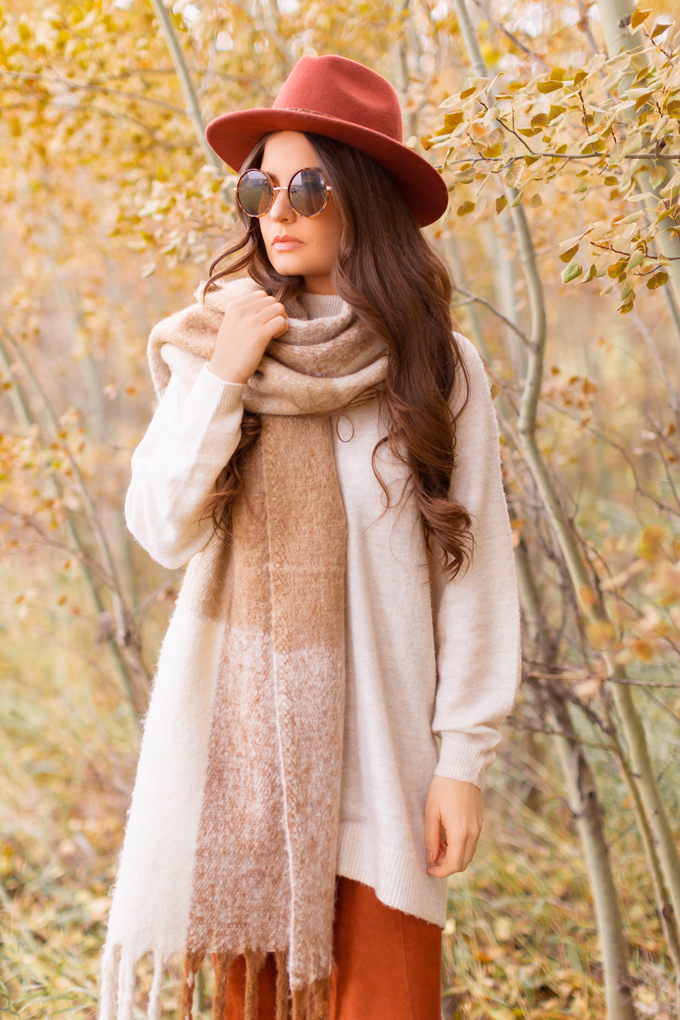 Casual Fall Style Staples | Casual Thanksgiving Outfit Ideas | Thanksgiving Outfit Ideas for Cold Weather | Canadian Thanksgiving Outfits | Casual Family Holiday Dinner Outfit Ideas | Family Thanksgiving Outfits | Bohemian Thanksgiving Outfit Ideas | Casual Boho Fall Outfit | The Best H&M Sweaters | Lucky Brand Azoola Boots in Whiskey | Brunette Woman Wearing a Casual Fall Thanksgiving Outfit | Calgary Fashion & Lifestyle Blogger // JustineCelina.com