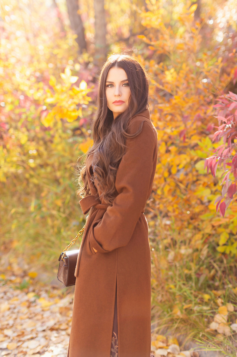 Fall 2020 Lookbook | Chocolate Chic | Brunette woman wearing a brown floral midi dress and chocolate brown wool coat | Fall in Calgary | Comfortable Fall / Winter Outfit Ideas | Timeless Fall Outfit Ideas | fallwinter 2020 2021 fashion trends | How to match your face mask to your outfit | The Best Coats for Fall | fall 2020 fashion color trends | Monochromatic Fall Outfit | Brown Fall Outfit | The Best Midi Dresses for Fall | Calgary Alberta Fashion Blogger // JustineCelina.com